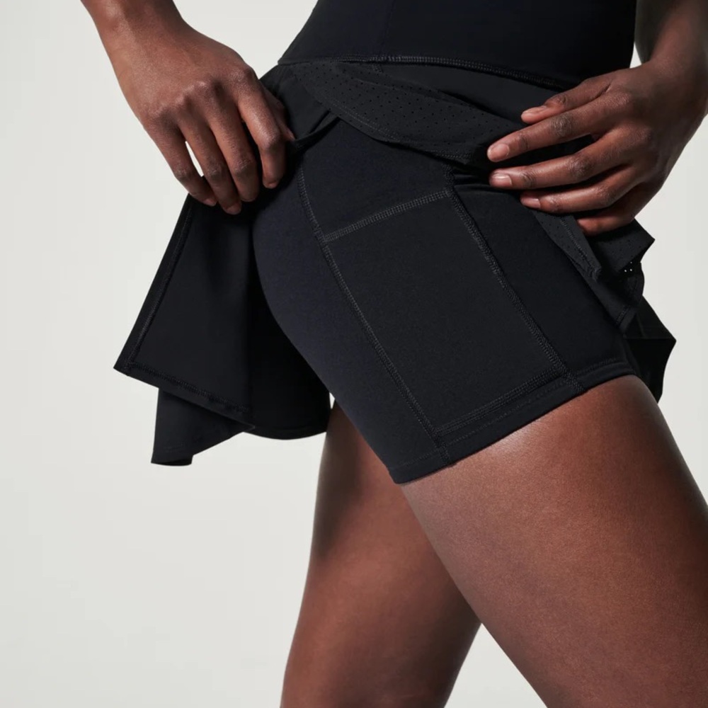 Spanx “Get Moving” Skort Black Small